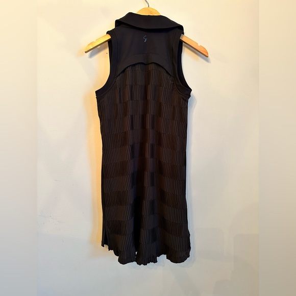 SSYS Black Pleated Back Collared V Neck Padded Active Dress XS - Picture 3 of 7